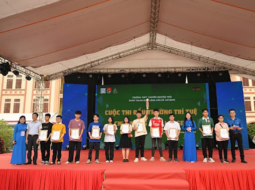 [Series]: CNT's Day 2023 có gì? - CNT Mind Challenges - Đấu trường trí tuệ trở lại Chuyên Nguyễn Trãi với diện mạo mới